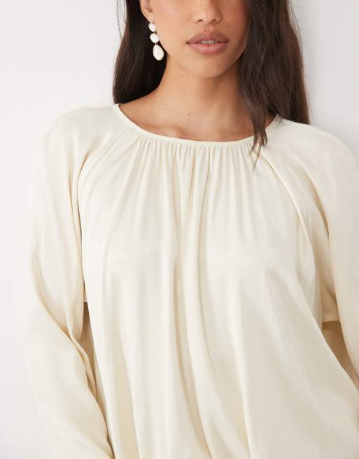 ASOS DESIGN satijnen jurk met lage taille en lange mouwen in ecru, 3 van 4