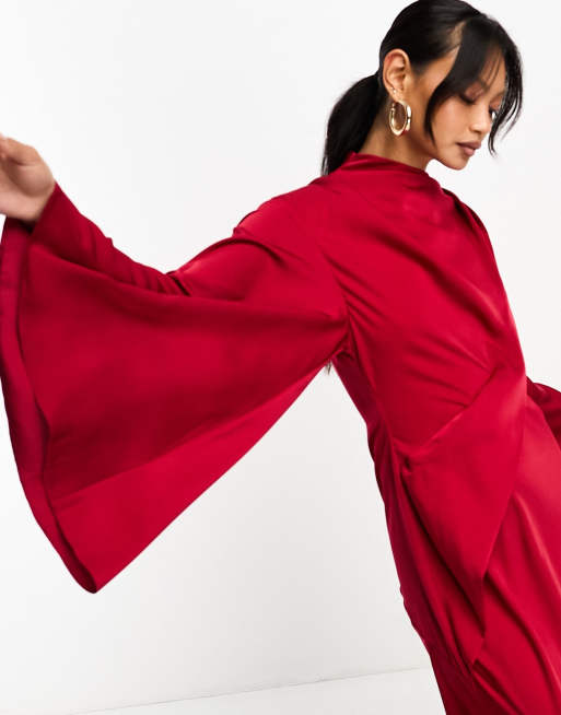 ASOS DESIGN - Satijnen maxi jurk met overslag, gedrapeerd lijfje en kimonomouwen in dieprood, 2 van 4