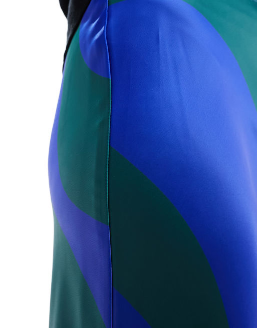 ASOS DESIGN - Satijnen maxirok met schuine randen in groenblauwe grafische print, 4 van 5