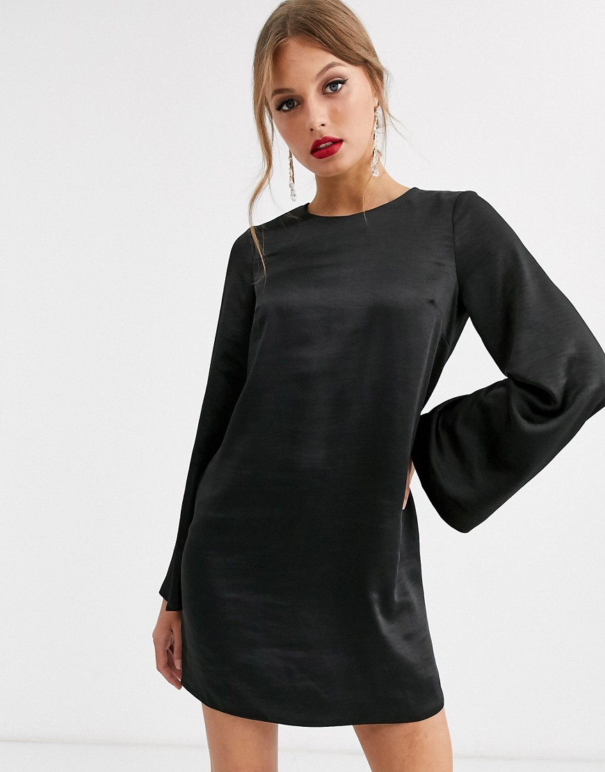 ASOS DESIGN - Satijnen mini-jurk met lange mouwen-Zwart