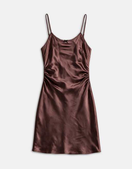 ASOS DESIGN - Satijnen mini slipdress in chocoladebruin, 5 van 8