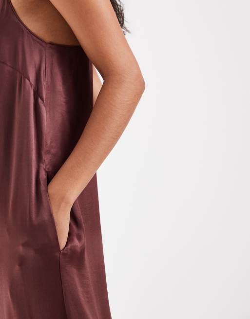 ASOS DESIGN satijnen racerhals maxi jurk in donkerbruin, 4 van 4
