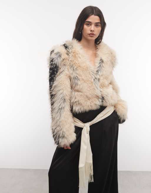ASOS DESIGN satijnen sjaal met franjes en strik in crème, 2 van 4