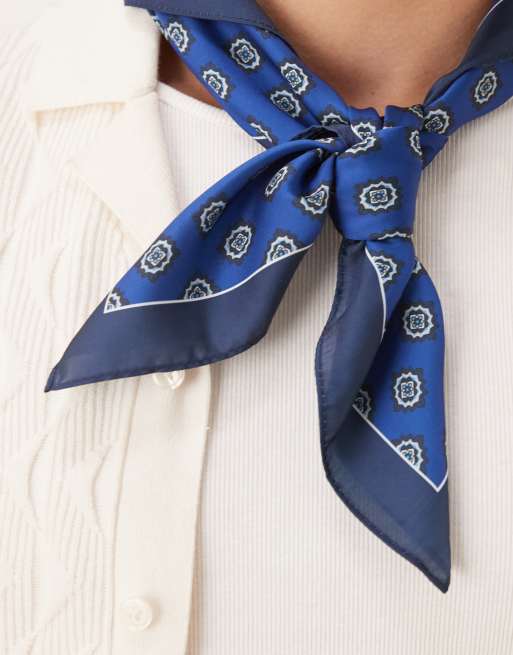 ASOS DESIGN - Satijnen sjaal met patroon in blauw, 3 van 3
