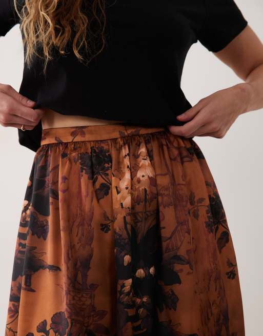 ASOS DESIGN Satin-Ballonhose mit Bindeband am Knöchel und Pagodenprint, 3 von 5