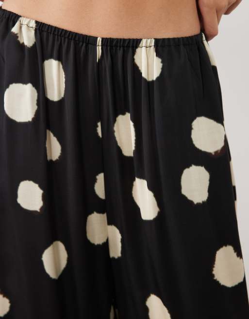 ASOS DESIGN satin balloon pants in black polka dot (part of a set), 3 of 5