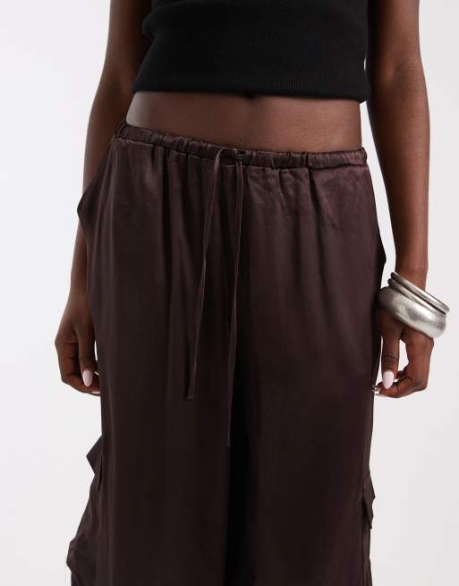ASOS DESIGN satin bermuda cargo shorts in chocolate, 3 of 5