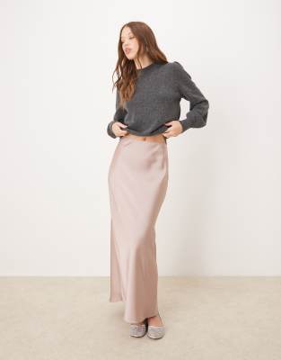 satin bias maxi skirt in champagne-pink