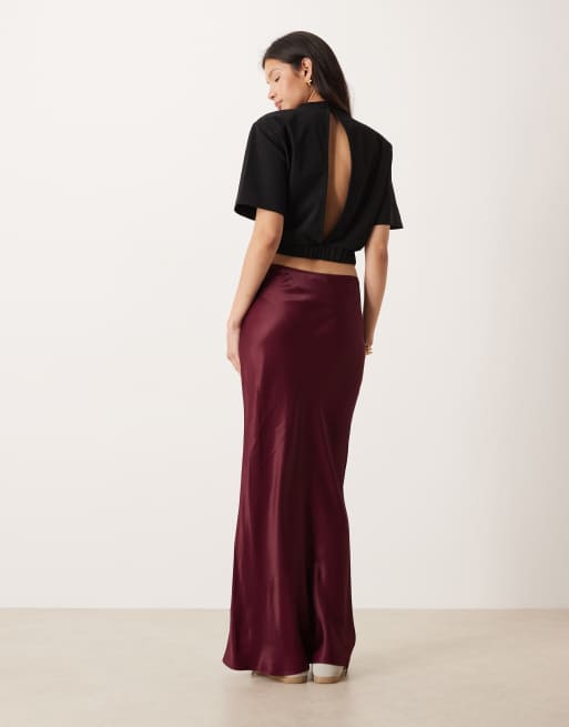 ASOS DESIGN satin bias maxi skirt in plum, 3 of 5