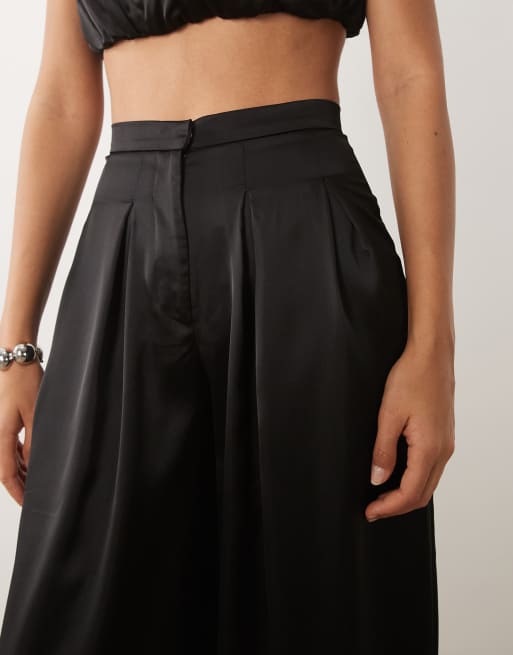 ASOS DESIGN satin bubble pleated trouser co ord in black, 3 of 5