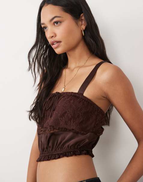 ASOS DESIGN Satin-Camisole mit Spitzeneinsatz, Cropped, Smok-Detail und Bindebrust in Schokobraun - view 1
