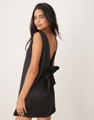 satin deep v bow back mini dress in black