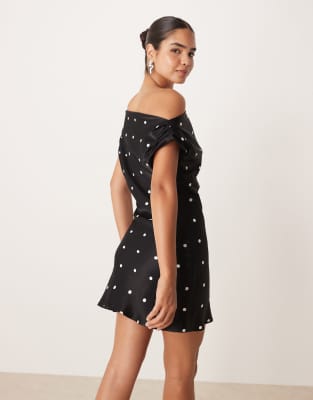 open lace back dress Black Polka Dot One Shoulder Frill Dress – AX Paris main image 1