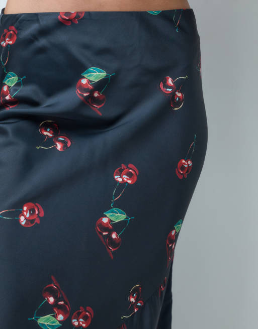 ASOS DESIGN satin fishtail maxi skirt in cherry print, 4 of 5