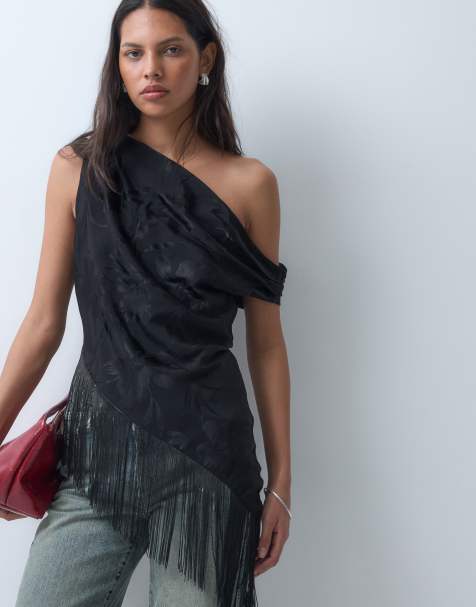 ASOS DESIGN satin jacquard offshoulder top med frynser og asymmetrisk snit - view 1