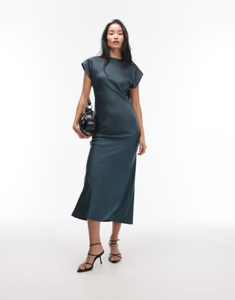 ASOS DESIGN – Satin-Maxikleid in Grün mit Flügelärmeln und Nahtdetail - view 1