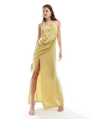 ASOS DESIGN - Satin-Maxikleid in hellem Olivgrün mit Neckholder und Rock mit überkreuztem Design