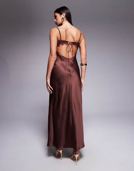 ASOS DESIGN – Satin-Maxikleid in Schokobraun mit Körbchen aus Spitze und Rückenausschnitt, 4 von 4