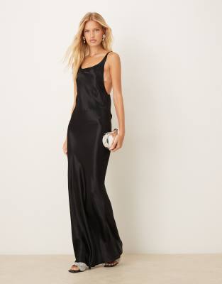 ASOS DESIGN - Satin-Maxikleid in Schwarz mit Wasserfallausschnitt am Rücken