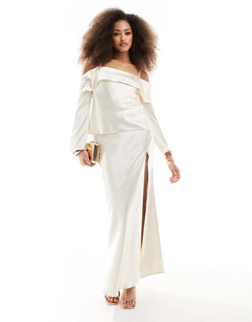 ASOS DESIGN – Satin-Maxirock in Elfenbeinweiß mit hohem Seitenschlitz