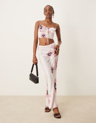 Thumbnail - ASOS DESIGN - Satin-Maxirock mit Bias-Cut und Aquarell-Blumenmuster, Kombiteil-Bunt