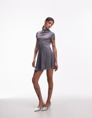 ASOS DESIGN - Satin-Minikleid in Grau mit Wasserfallausschnitt-Schwarz