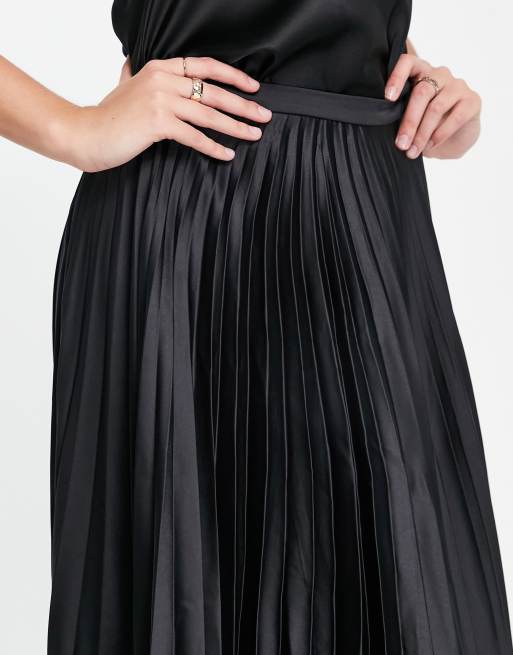 Black satin shop pleated skirt