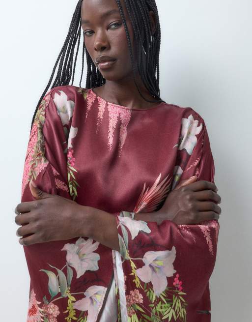 ASOS DESIGN satin poncho minikjole med blomsterprint, 3 af 4