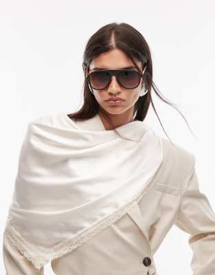 ASOS DESIGN - Satin-Schal in Ecru mit Spitzenborte-Weiß