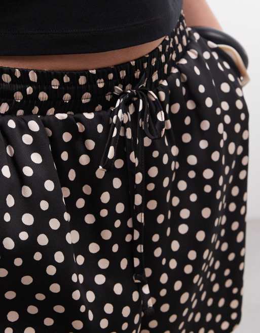 ASOS DESIGN satin shorts in polka dot, 4 of 5