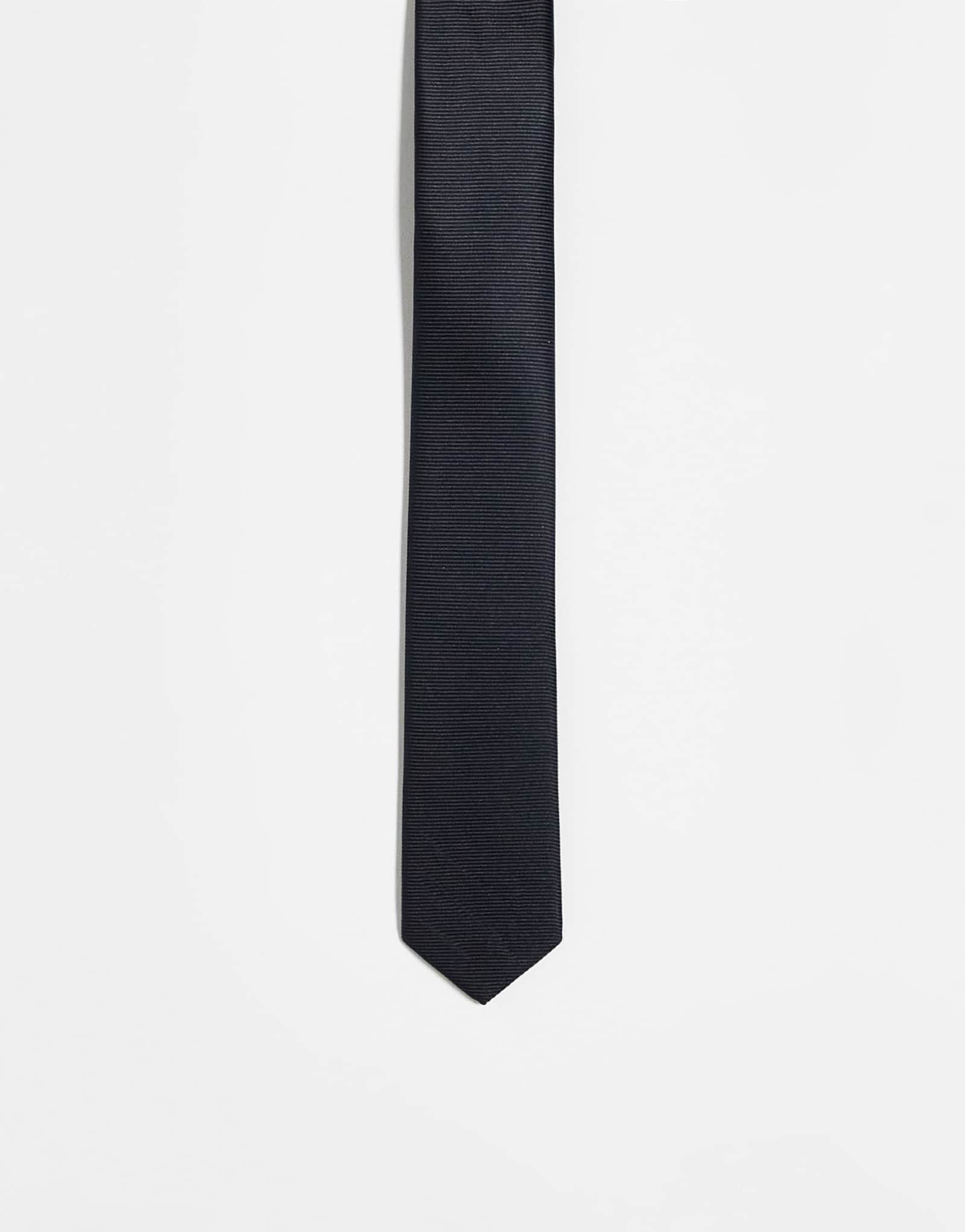 ДИЗАЙНЕРСКИЙ атласный узкий галстук ASOS черного цвета