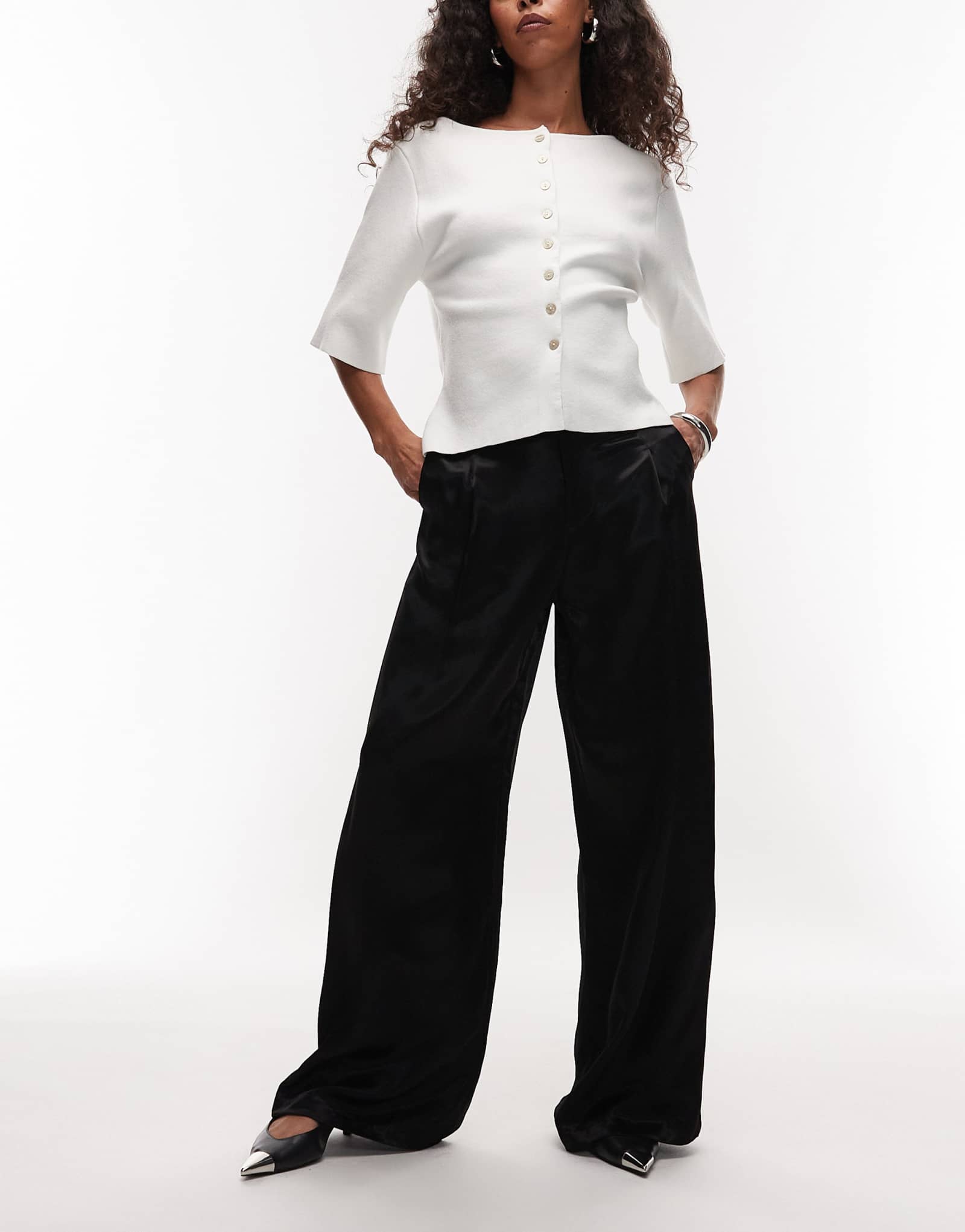 ДИЗАЙНЕРСКИЕ атласные брюки ASOS с широкими штанинами черного цвета