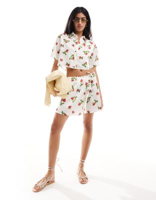 ASOS DESIGN ASOS DESIGN satin wrap mini skirt in strawberry print co-ord-Multi