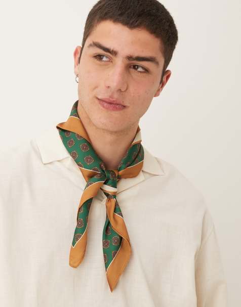 ASOS DESIGN – Satinschal in Grün mit Muster - view 1