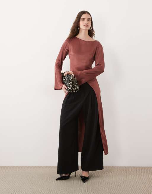 ASOS DESIGN satintopp med långa ärmar och asymmetrisk fåll i chokladbrun, 3 av 4