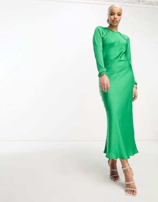 ASOS DESIGN – Satynowa jaskrawozielona sukienka maxi ze skosu z ozdobnymi guzikami