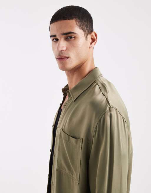 ASOS DESIGN – Satynowa koszula o luźnym kroju w kolorze khaki, 4 z 5