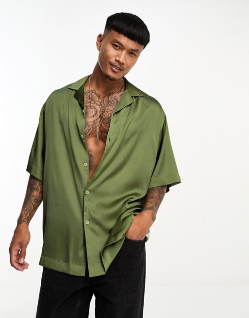 FhyzicsShops DESIGN – Satynowa koszula o wydłużonym fasonie oversize w kolorze khaki