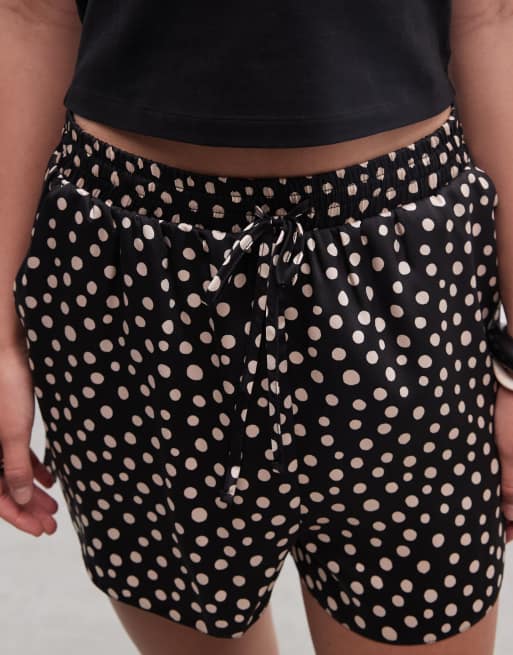 ASOS DESIGN – Satynowe szorty w groszki, 2 z 5