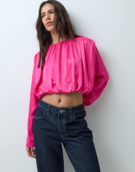 ASOS DESIGN satynowy top z długim rękawem i bufiastym dołem w kolorze malinowym, 4 z 5