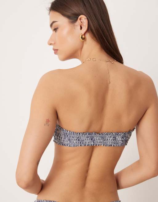 ASOS DESIGN – Scarlet – Gesmoktes, trägerloses Bikinioberteil in Indigoblau mit Streifenmuster, 2 von 4