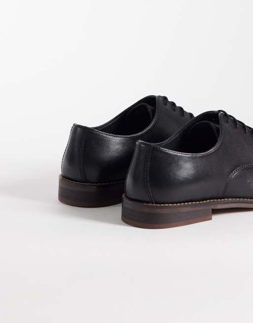 ASOS DESIGN - Scarpe derby stringate con suola naturale in pelle nera, 4 di 4