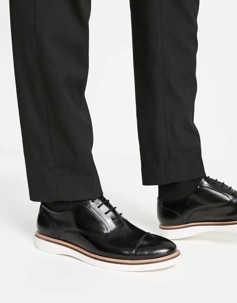 ASOS DESIGN - Scarpe Oxford stringate in pelle nera lucidata con suola bianca a contrasto - view 1