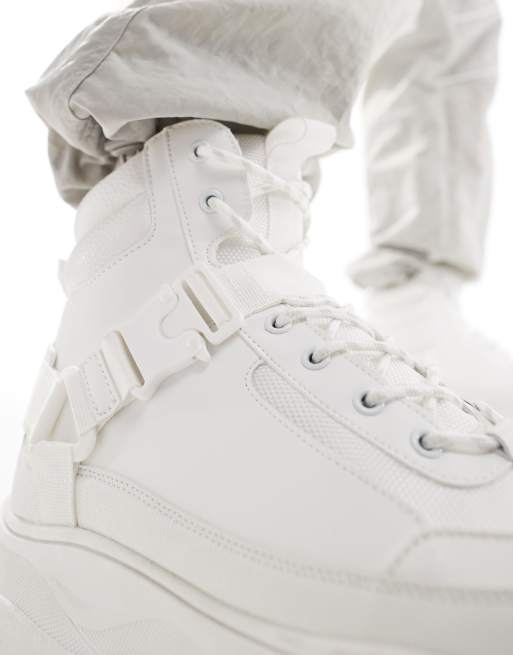 ASOS DESIGN - Scarponcini stringati bianchi con suola spessa e cinturini, 2 di 4