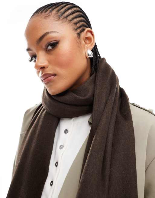 ASOS DESIGN – Schal aus Wollmix in Schokobraun, 2 von 4