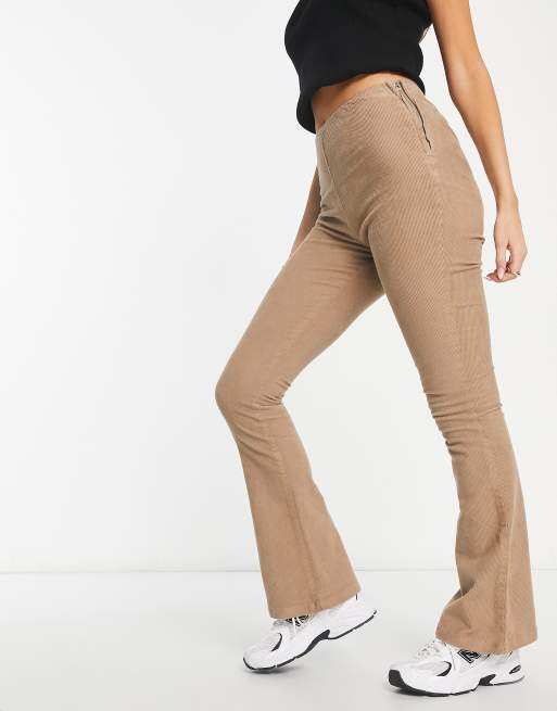 ASOS DESIGN – Schlaghose in Sand aus Cord