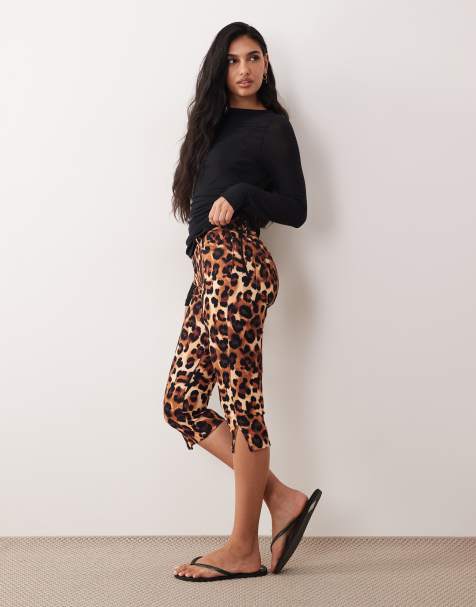ASOS DESIGN – Schlichte Capri-Jeans mit Leopardenmuster - view 1