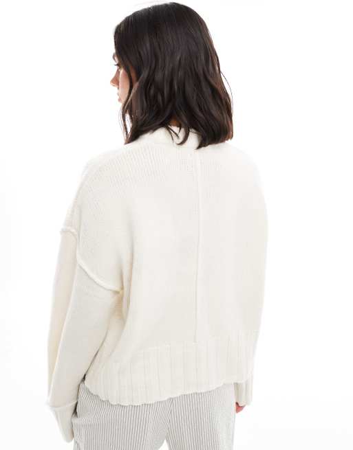 ASOS DESIGN Schlichter Strickpullover in WeiB mit Rundhalsausschnitt