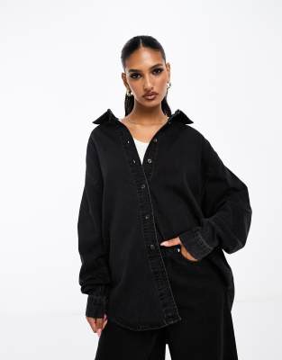 ASOS DESIGN - Schlichtes Jeanshemd in verwaschenem Schwarz-Black