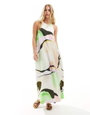 ASOS DESIGN - Schlichtes Maxi-Sommerkleid aus Cupro mit hellem, abstraktem Muster und Neckholder-Bunt